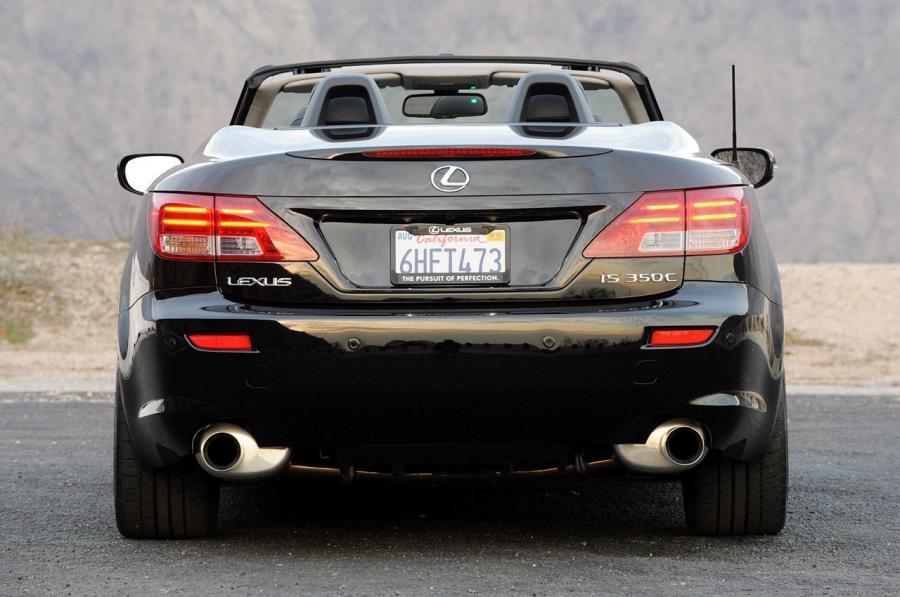  Lexus IS350C F-Sport 2010 года  (фото 3 из 36)